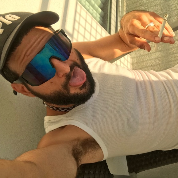 Meet the Man - Picture 1 of 8